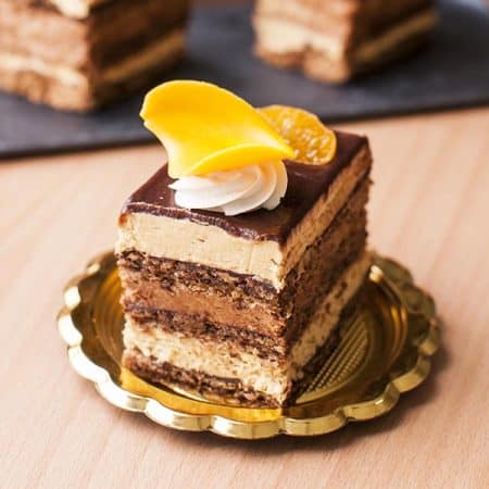 Опера Торта